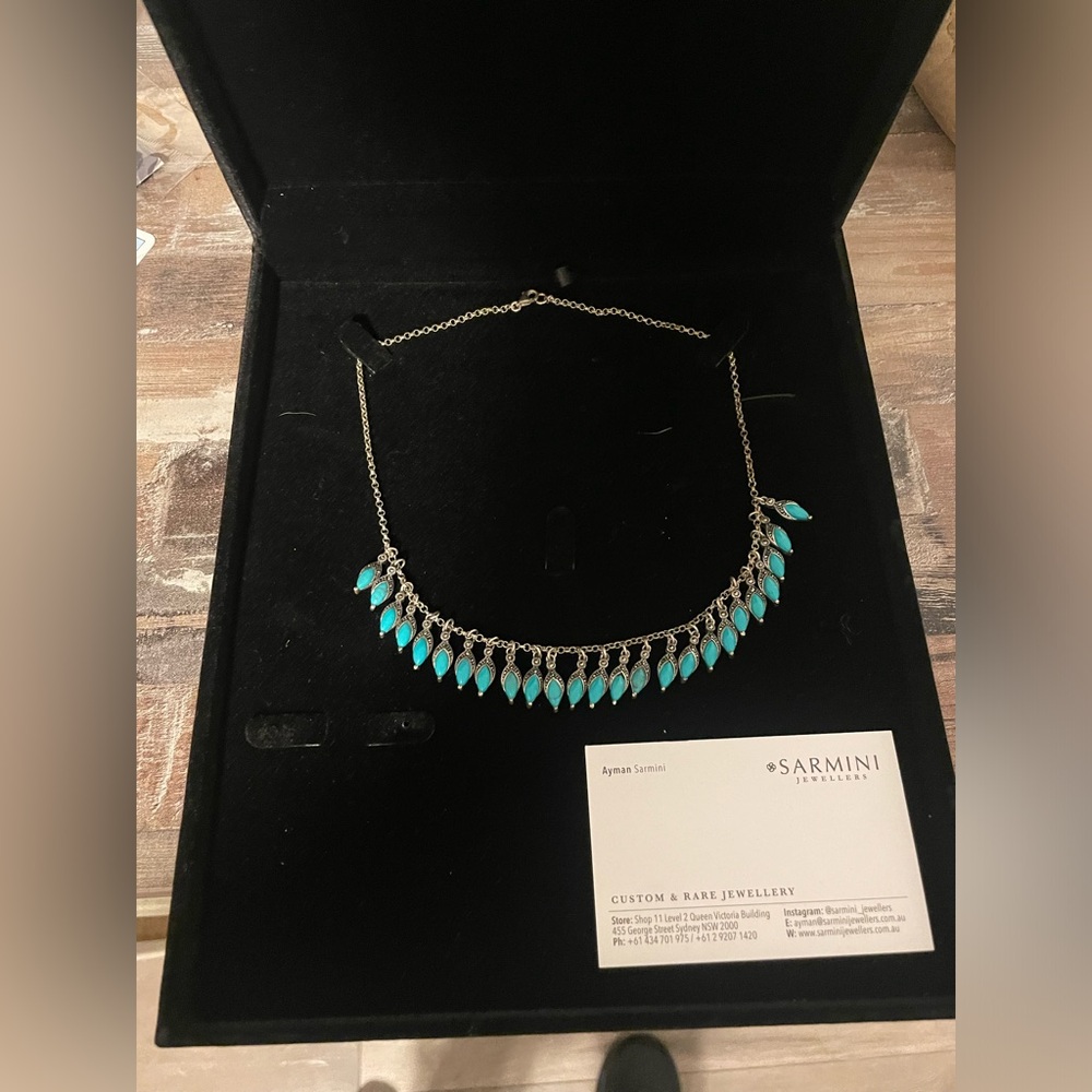 Authentic turquoise necklace from Australia - Brand New with receipt